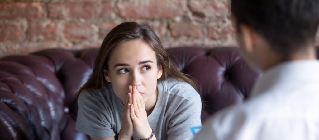 traumtized-teen-girl