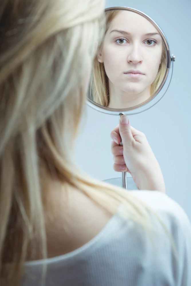 woman showing signs of sociopathy