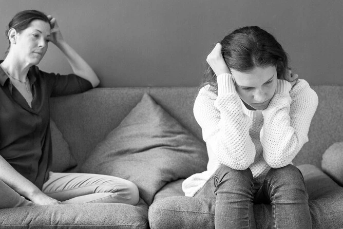 How Parents Can Work With Kids Who Self-Harm